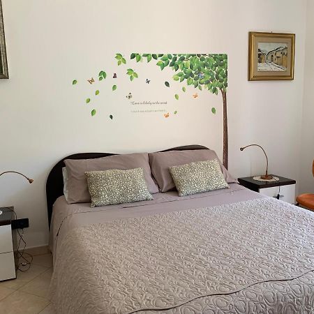 La Dimora Di Paola Appartement Lecce Buitenkant foto
