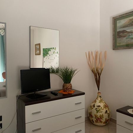 La Dimora Di Paola Appartement Lecce Buitenkant foto
