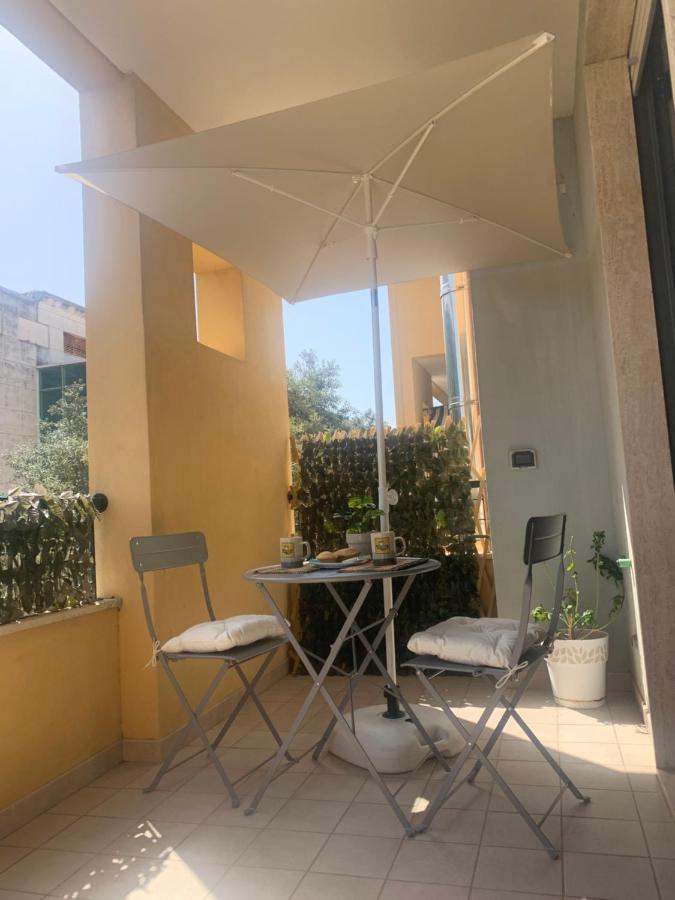 La Dimora Di Paola Appartement Lecce Buitenkant foto