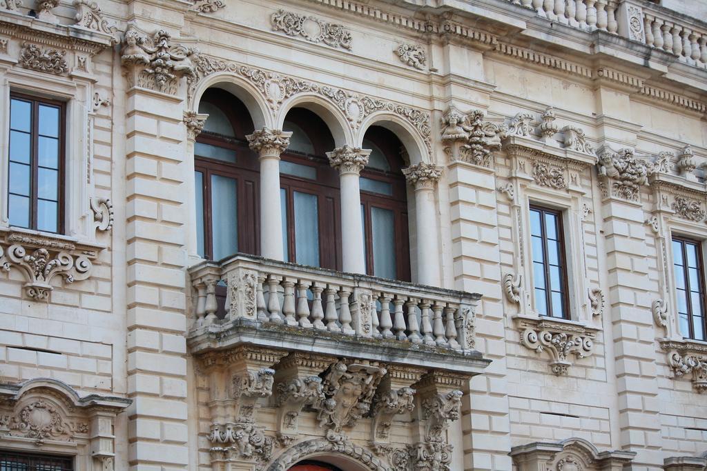 La Dimora Di Paola Appartement Lecce Kamer foto