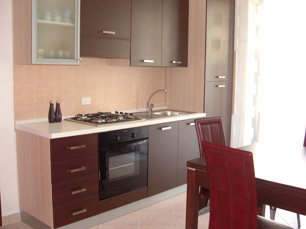 La Dimora Di Paola Appartement Lecce Kamer foto