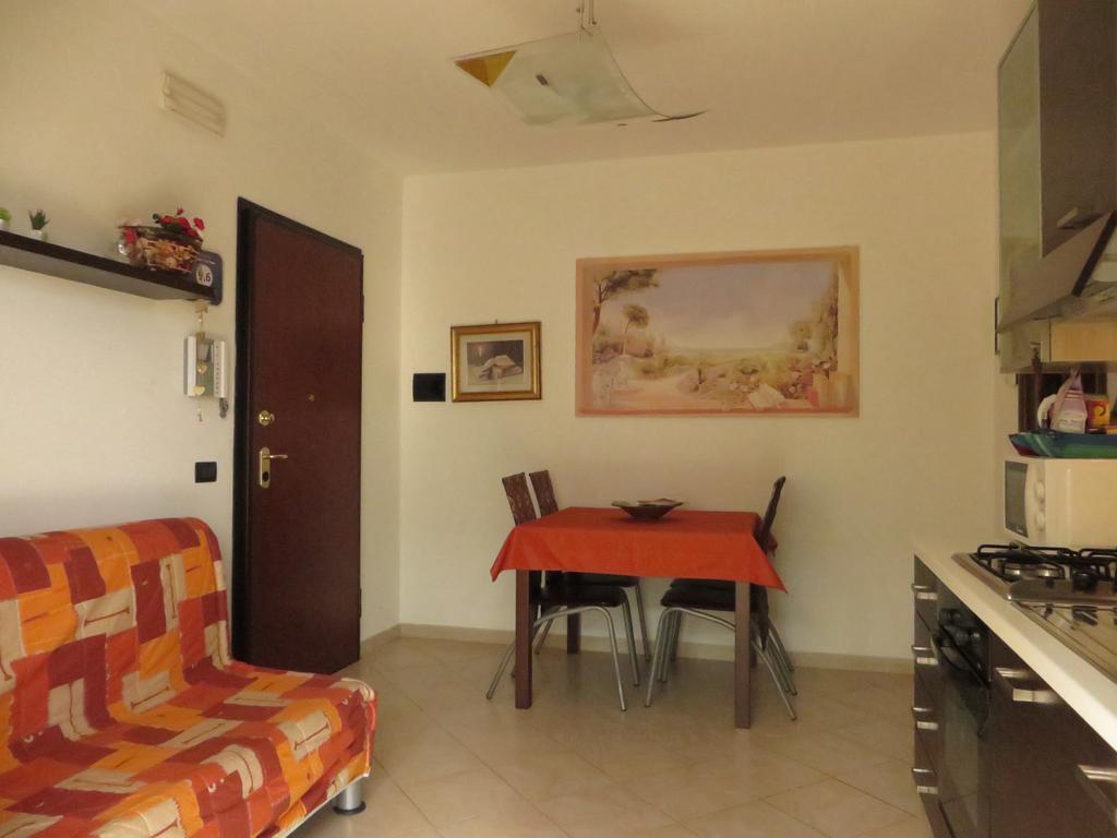 La Dimora Di Paola Appartement Lecce Buitenkant foto