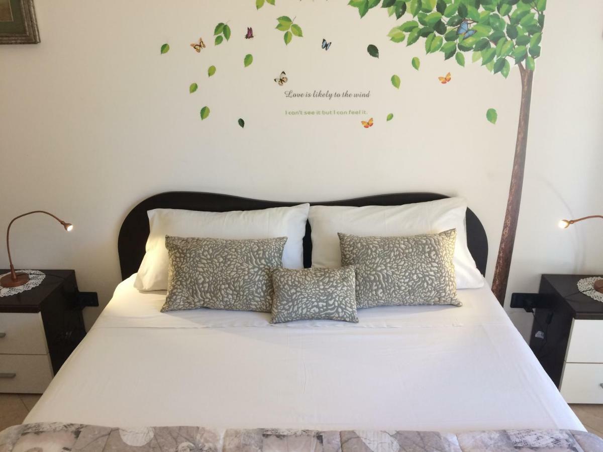 La Dimora Di Paola Appartement Lecce Buitenkant foto